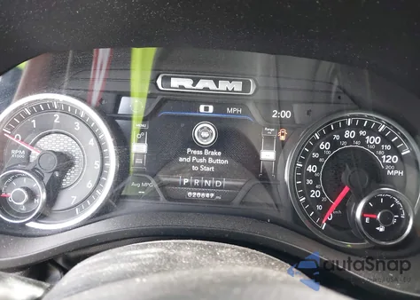 2023 Ram 1500 Big Horn Quad Cab 4X4 6'4 Box из США, поврежденный, VIN 1C6RRFBG1PN612321